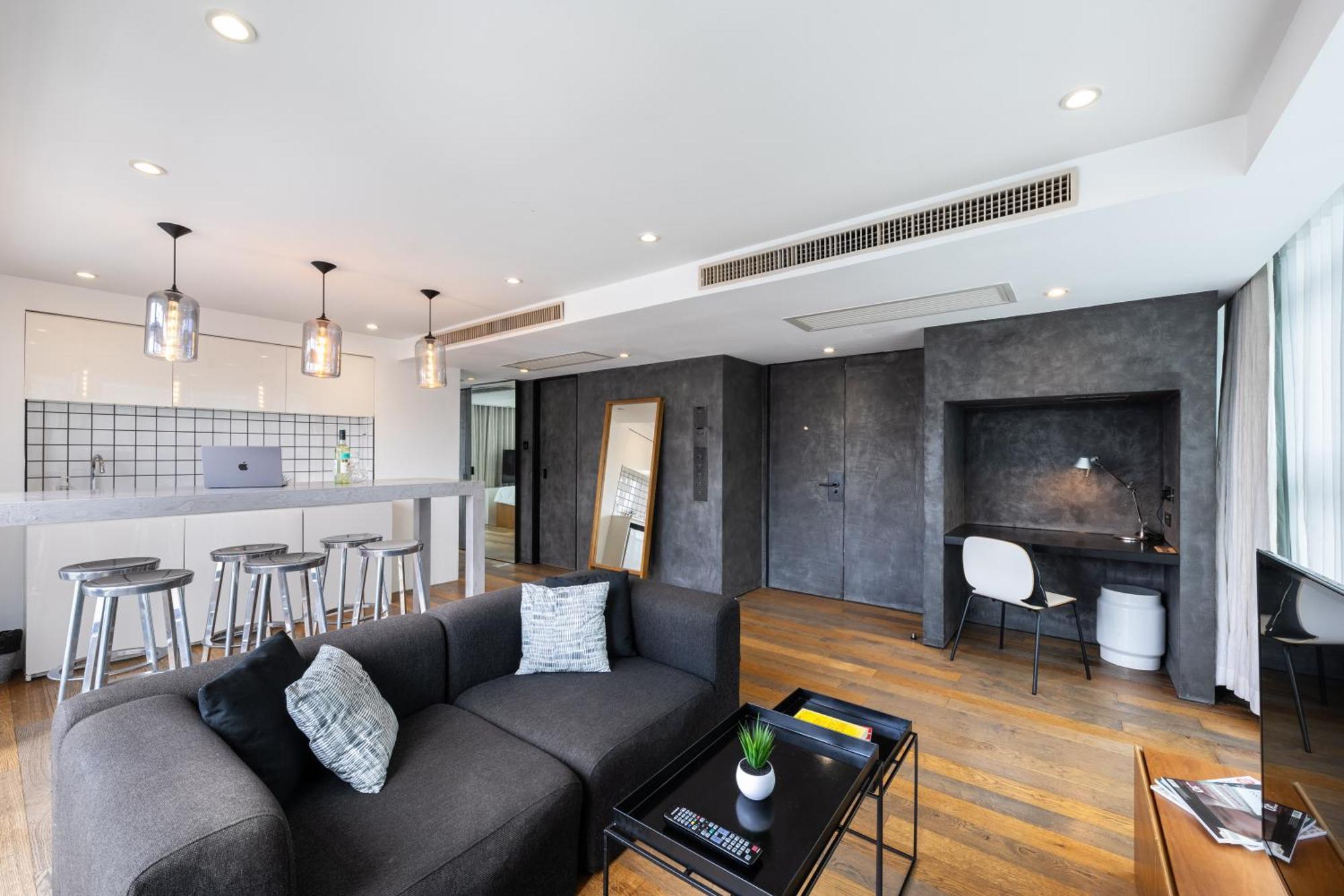 Habyt Austin Avenue Hong Kong Exterior photo