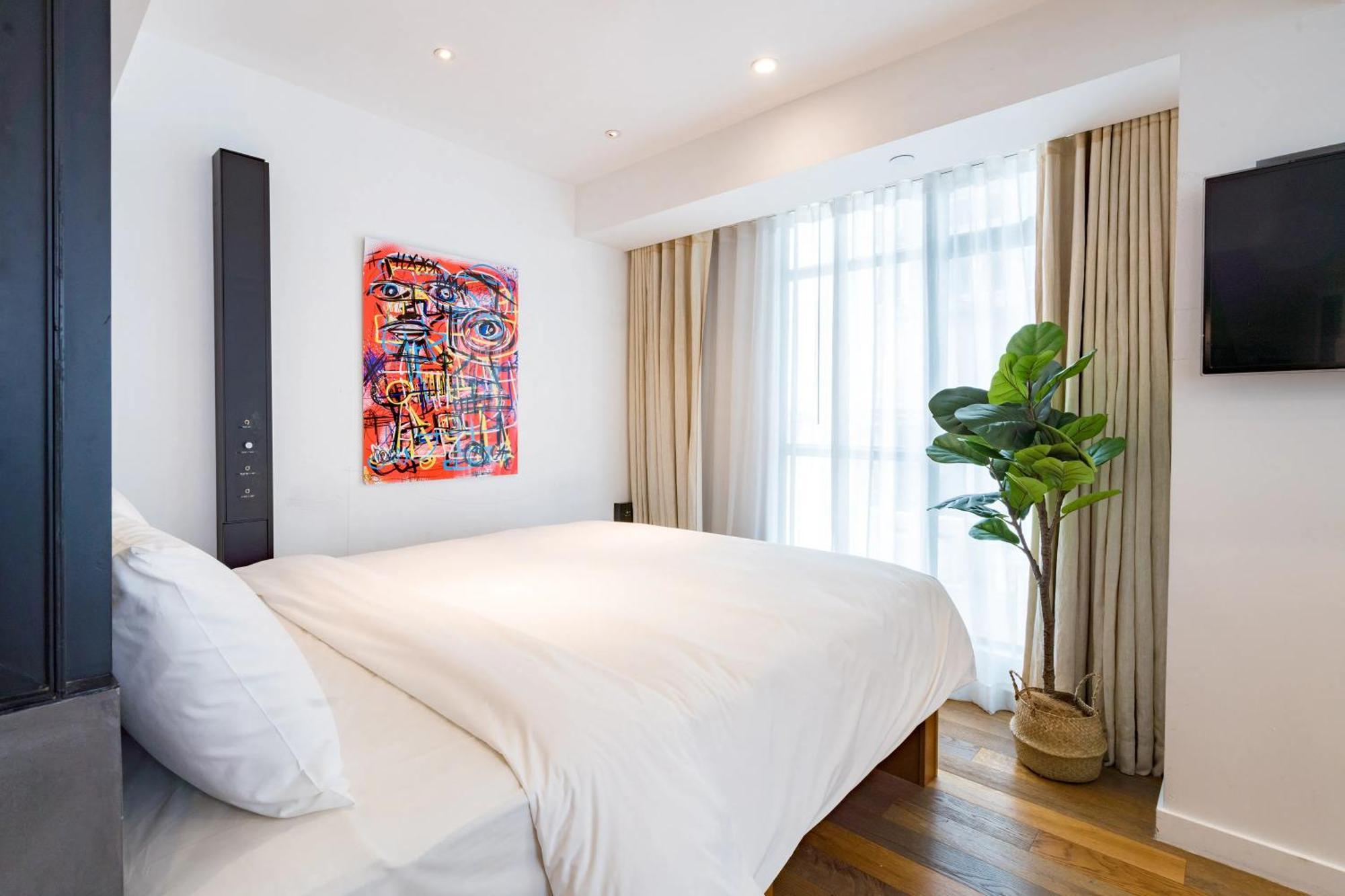 Habyt Austin Avenue Hong Kong Exterior photo